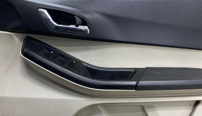 2022 Tata Tiago XZ PLUS CNG, CNG, Manual, 1,14,934 km, Driver Side Door Panels Control