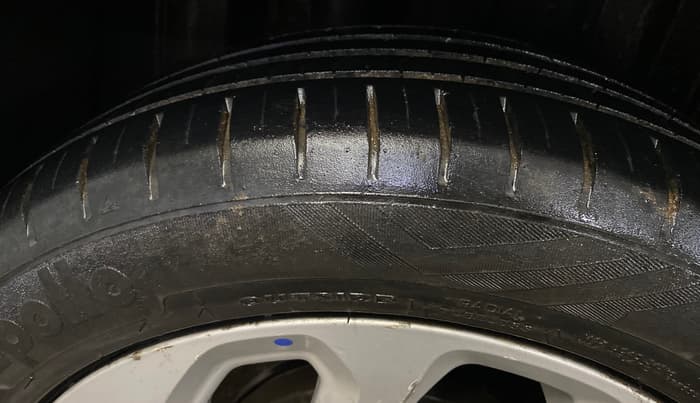 2023 Maruti Baleno ZETA PETROL 1.2, Petrol, Manual, 39,811 km, Right Rear Tyre Tread
