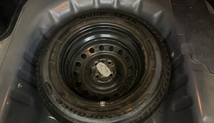 2019 Maruti Ciaz SIGMA 1.5 SHVS MT  PETROL, Petrol, Manual, 33,165 km, Spare Tyre