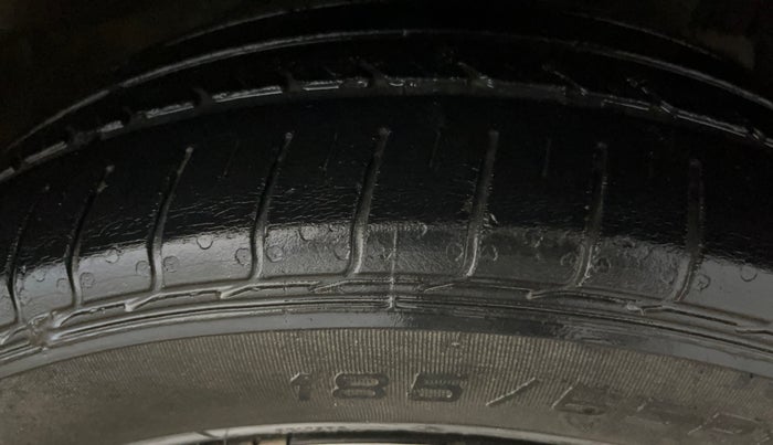 2019 Maruti Ciaz SIGMA 1.5 SHVS MT  PETROL, Petrol, Manual, 33,165 km, Right Front Tyre Tread