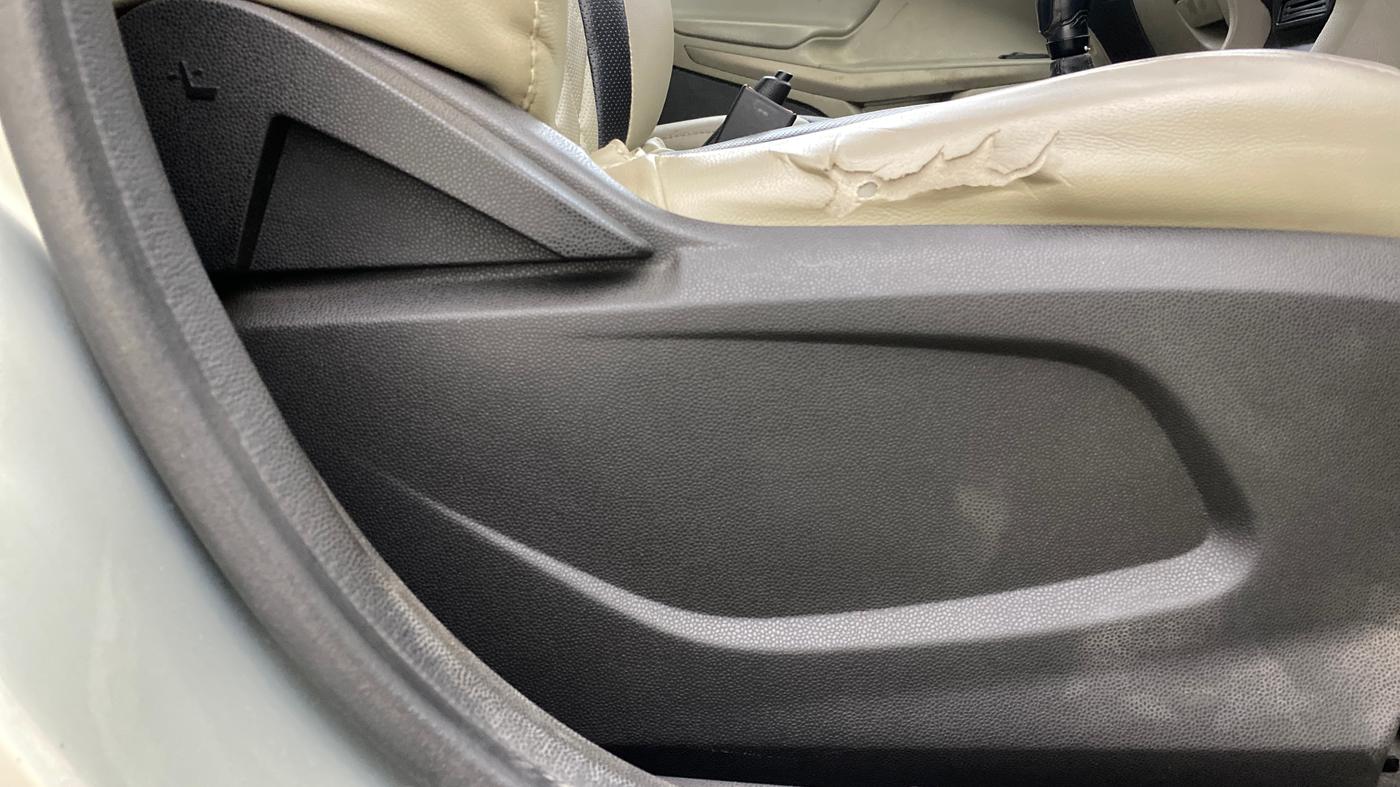 2014 Ford Ecosport AMBIENTE 1.5L PETROL, Petrol, Manual, 31,022 km, Driver Side Adjustment Panel