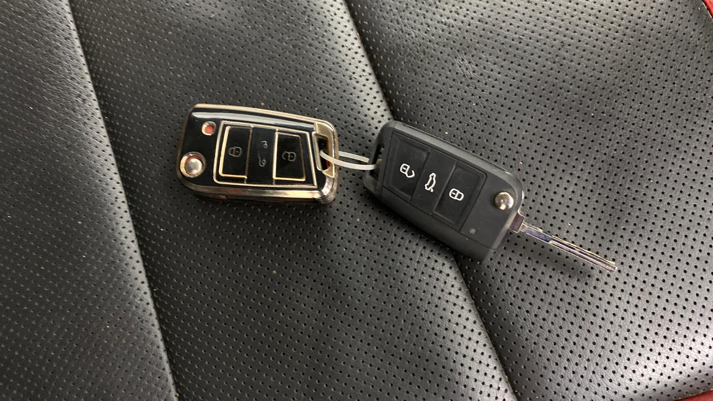 2022 Skoda KUSHAQ MONTE CARLO 1.0L TSI AT, Petrol, Automatic, 40,157 km, Key Close Up