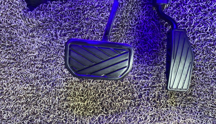 2023 Maruti New Wagon-R ZXI 1.2 AMT, Petrol, Automatic, 21,681 km, Pedals