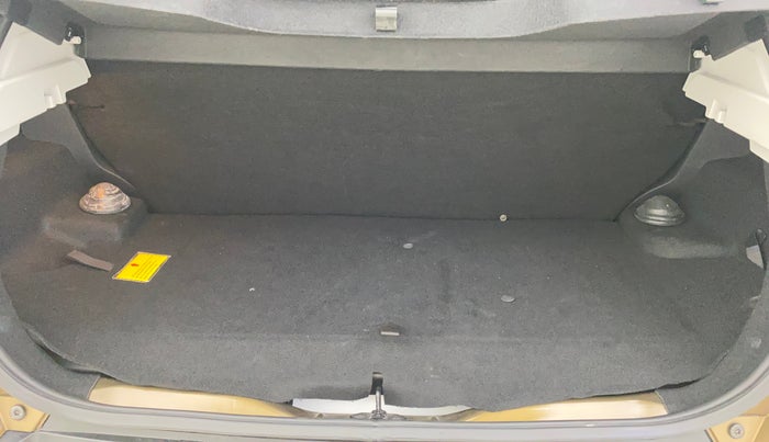 2024 Tata PUNCH ACCOMPLISHED DAZZLE SUNROOF CNG MT, CNG, Manual, 20,877 km, Boot Inside