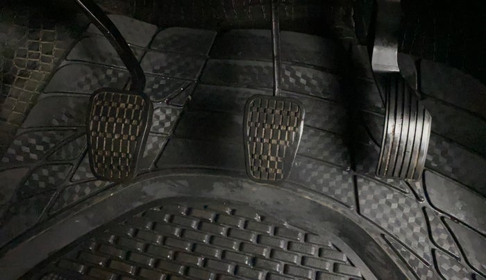 2024 Tata PUNCH ACCOMPLISHED DAZZLE SUNROOF CNG MT, CNG, Manual, 20,877 km, Pedals