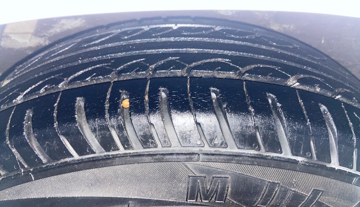 2014 Hyundai Elite i20 MAGNA 1.4 CRDI, Diesel, Manual, 92,927 km, Right Rear Tyre Tread