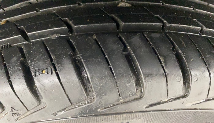 2018 Renault Kwid CLIMBER 1.0 AMT, Petrol, Automatic, 39,020 km, Right Rear Tyre Tread