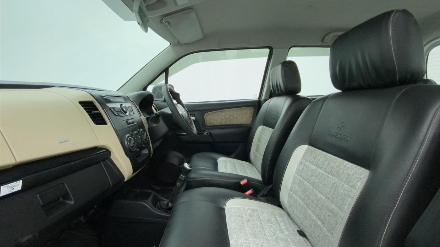 2017 Maruti Wagon R 1.0 VXI, Petrol, Manual, 35,240 km, Right Side Front Door Cabin