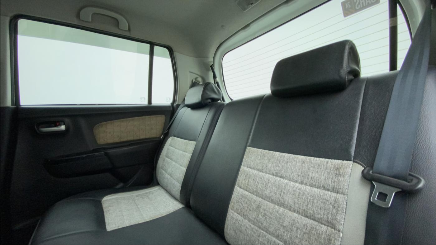 2017 Maruti Wagon R 1.0 VXI, Petrol, Manual, 35,240 km, Right Side Rear Door Cabin