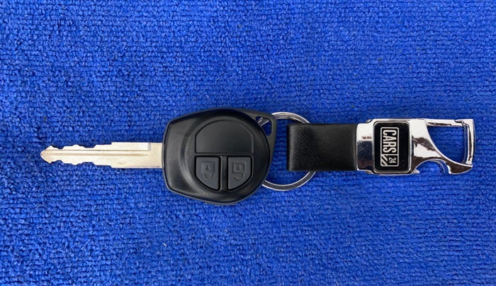 2017 Maruti Wagon R 1.0 VXI, Petrol, Manual, 35,240 km, Key Close Up