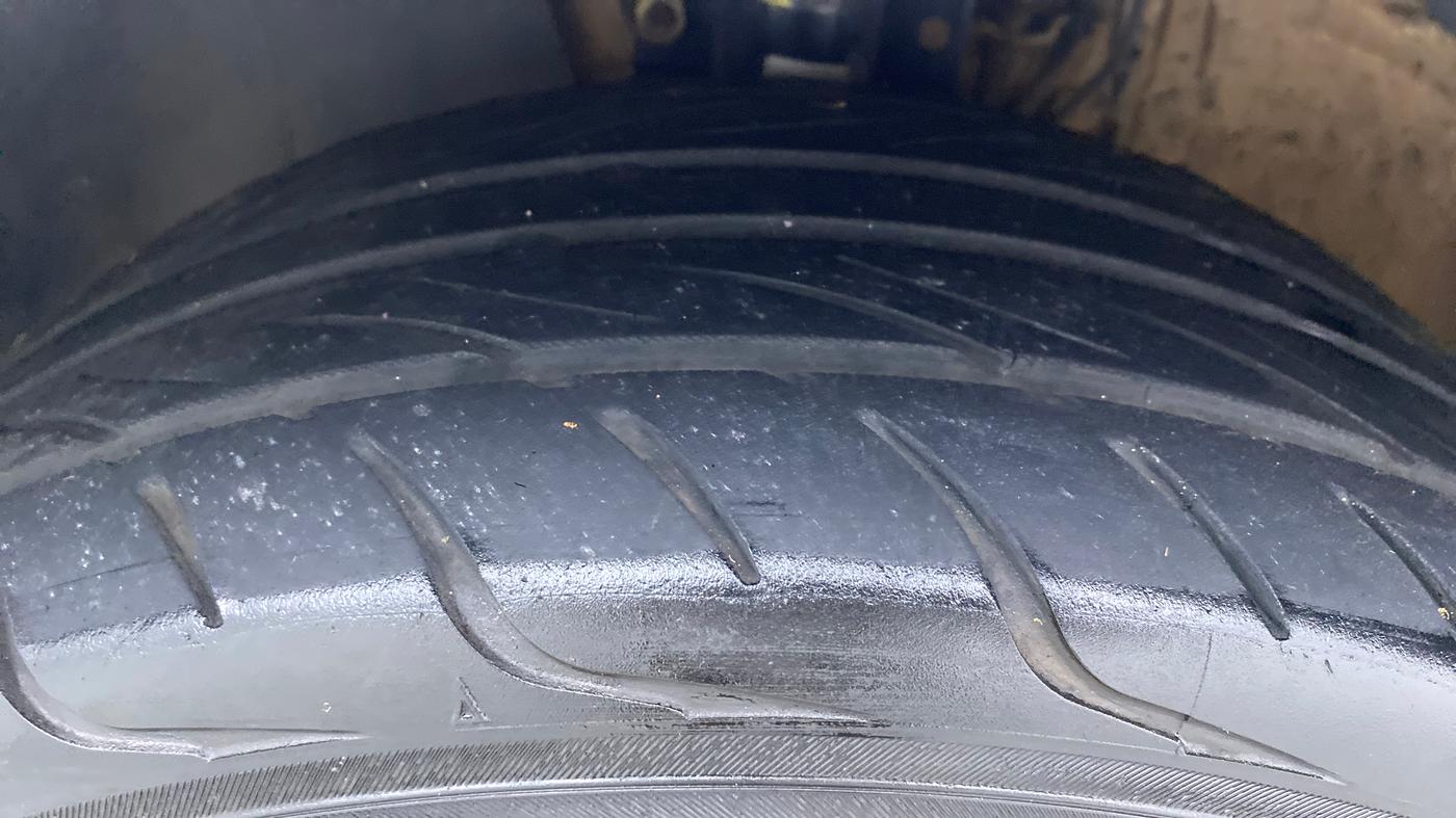 2014 Volkswagen Polo HIGHLINE1.2L PETROL, Petrol, Manual, 68,896 km, Left Front Tyre Tread