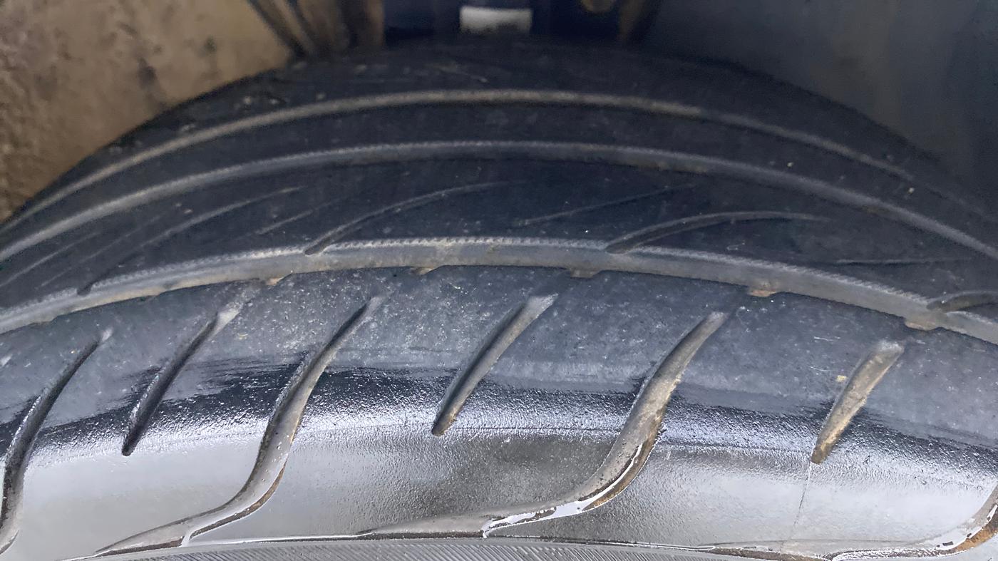 2014 Volkswagen Polo HIGHLINE1.2L PETROL, Petrol, Manual, 68,896 km, Right Front Tyre Tread