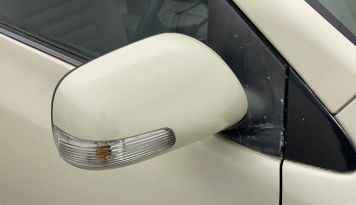 2010 Toyota Corolla Altis G PETROL, Petrol, Manual, 73,233 km, Right rear-view mirror - Mirror motor not working