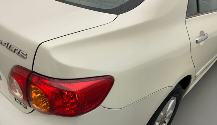 2010 Toyota Corolla Altis G PETROL, Petrol, Manual, 73,233 km, Right quarter panel - Slightly dented
