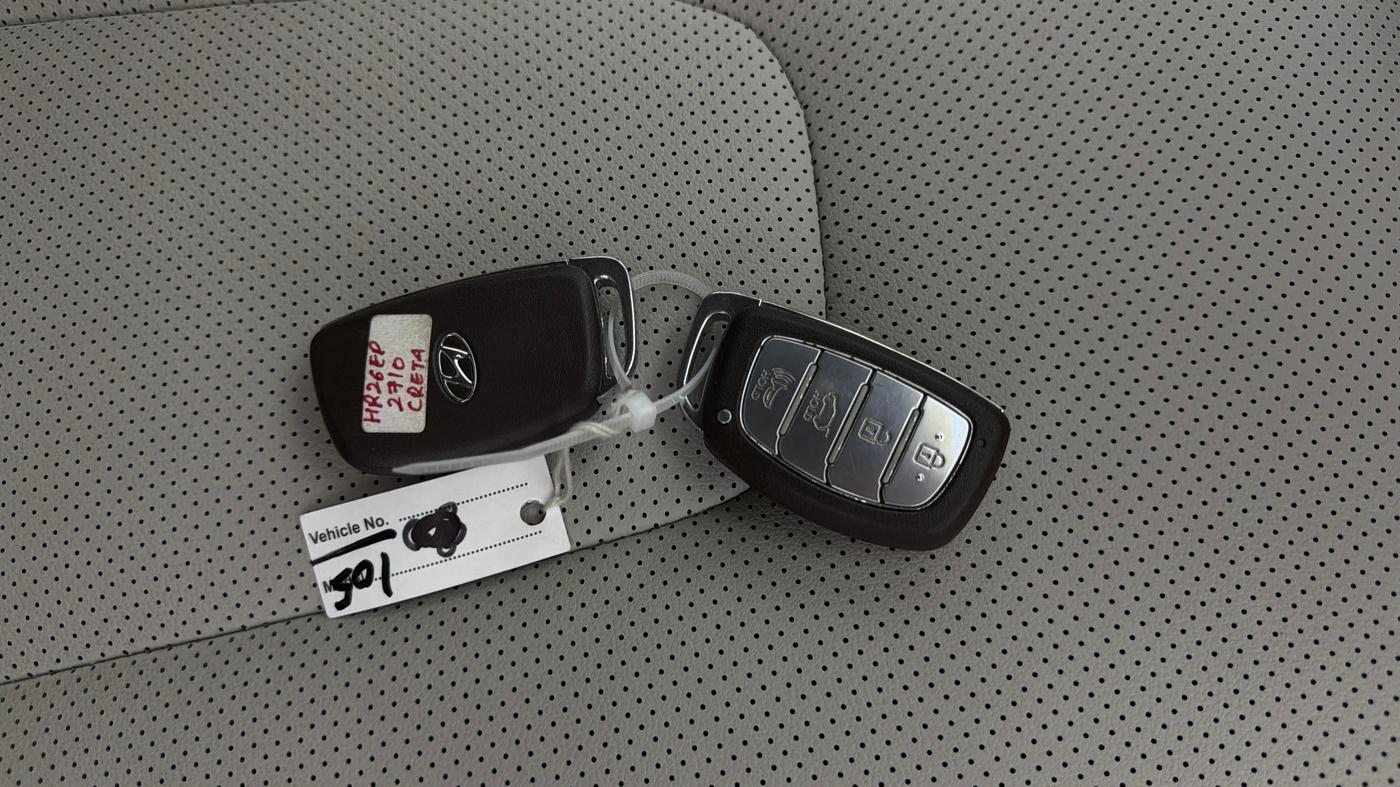 2021 Hyundai Creta SX (O) IVT 1.5 PETROL, Petrol, Automatic, 24,901 km, Key Close Up