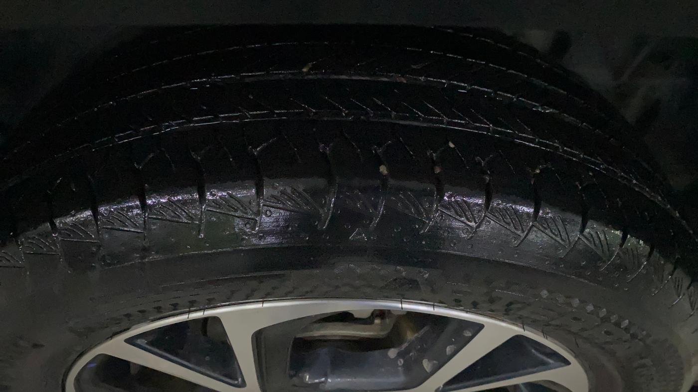 2024 Toyota URBAN CRUISER HYRYDER G NEO DRIVE, Petrol, Manual, 25,213 km, Left Rear Tyre Tread
