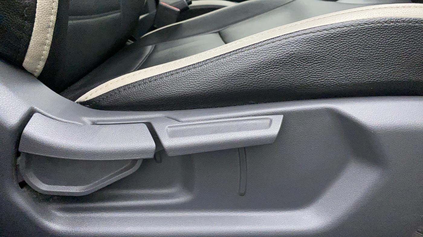 2020 Hyundai GRAND I10 NIOS SPORTZ PETROL, Petrol, Manual, 54,181 km, Driver Side Adjustment Panel