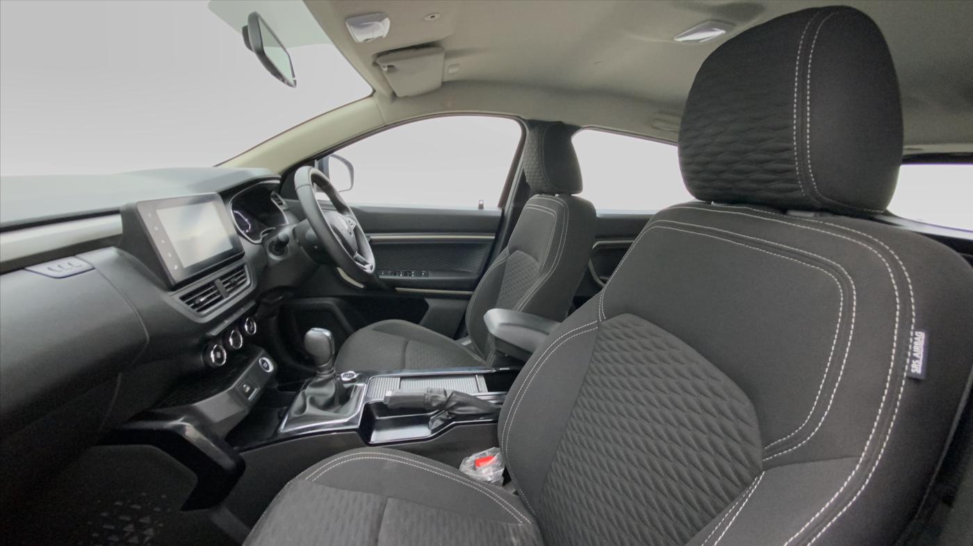 2021 Renault Kiger RXZ 1.0 Easy R Petrol, Petrol, Automatic, 8,383 km, Right Side Front Door Cabin