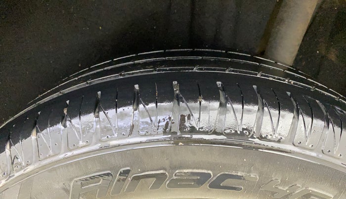 2019 Maruti Vitara Brezza ZDI PLUS AMT, Diesel, Automatic, 71,802 km, Left Rear Tyre Tread