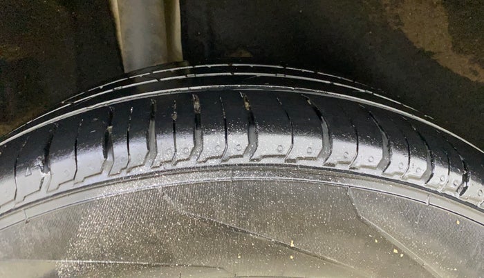 2019 Maruti Vitara Brezza ZDI PLUS AMT, Diesel, Automatic, 71,802 km, Right Rear Tyre Tread