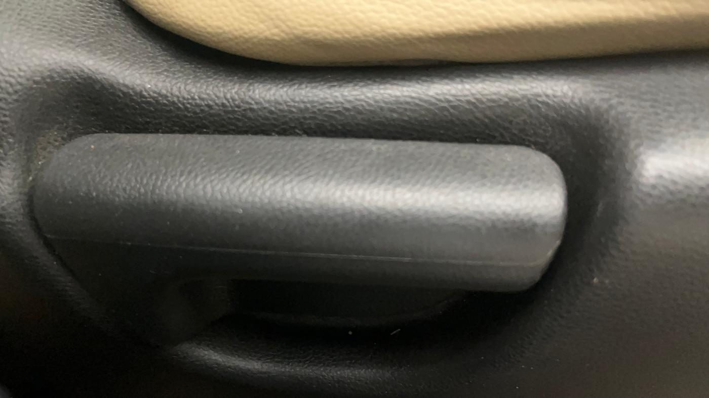 2017 Honda City 1.5L I-VTEC ZX CVT, Petrol, Automatic, 68,539 km, Driver Side Adjustment Panel