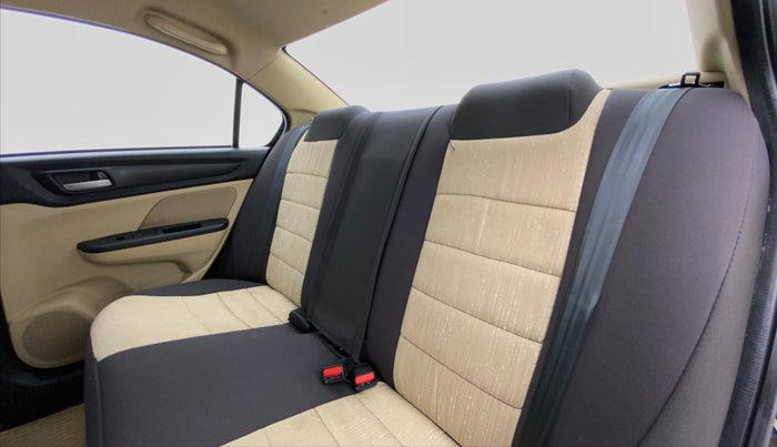 2019 Honda Amaze 1.2 SMT I VTEC, Petrol, Manual, 16,820 km, Right Side Door Cabin View