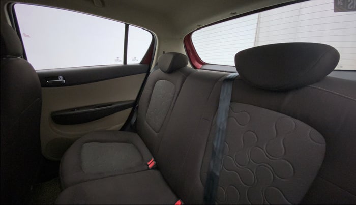 2010 Hyundai i20 SPORTZ (O) 1.2, Petrol, Manual, 67,278 km, Right Side Rear Door Cabin