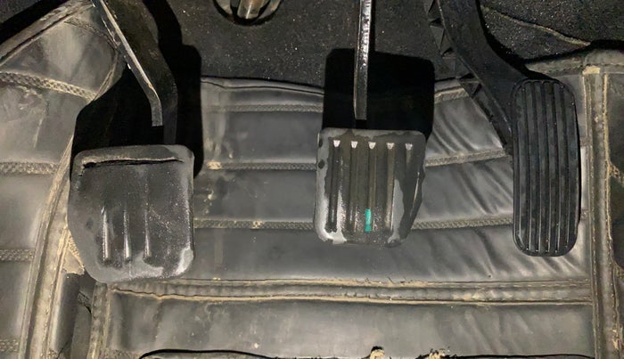 2020 Tata Harrier XZ PLUS 2.0L DUAL TONE, Diesel, Manual, 1,32,961 km, Pedals