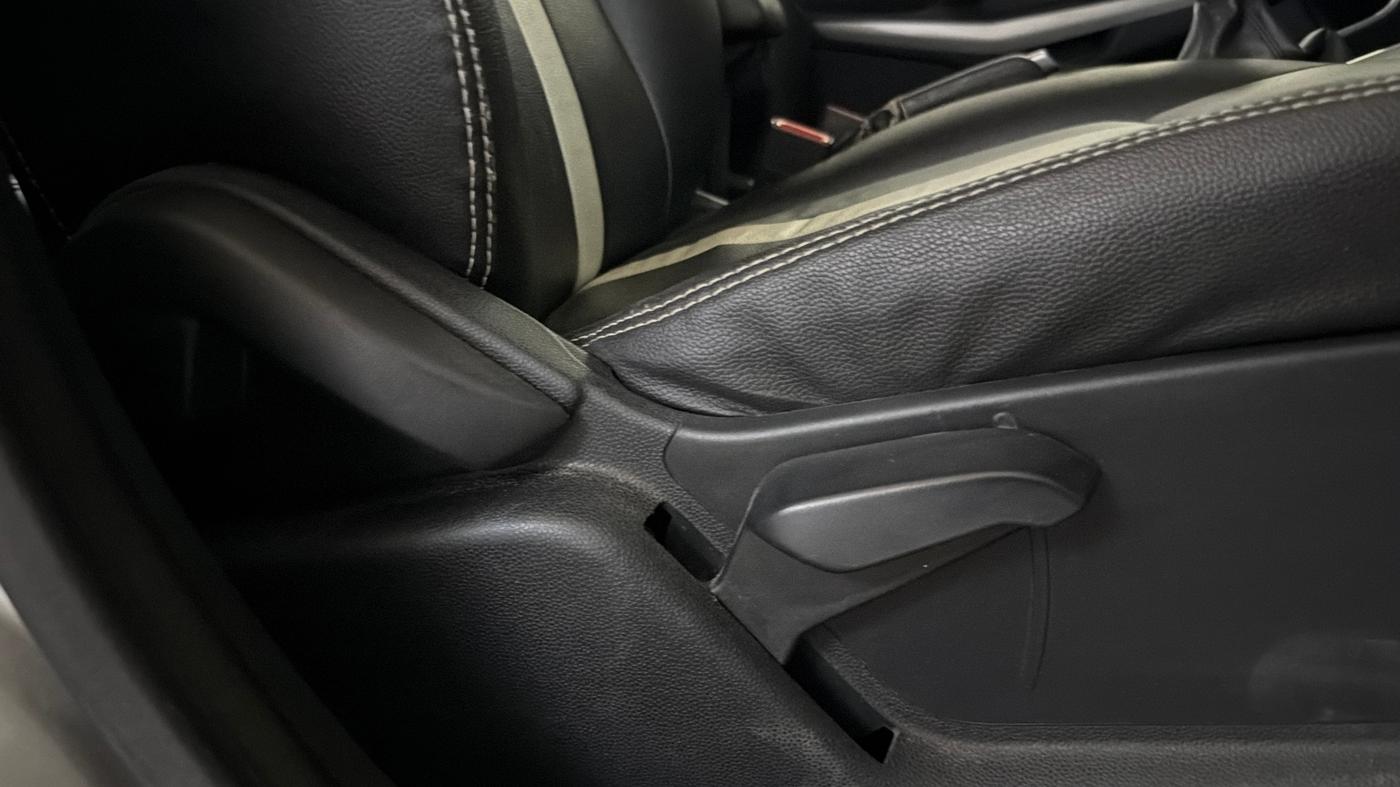 2018 Ford Ecosport TITANIUM 1.5L PETROL, Petrol, Manual, 65,120 km, Driver Side Adjustment Panel