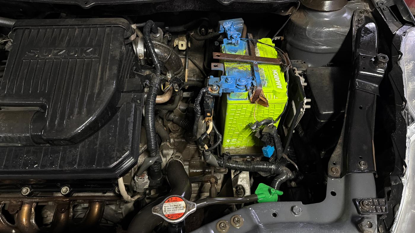 2017 Maruti Swift LXI (O), Petrol, Manual, 67,824 km, Engine View - Left