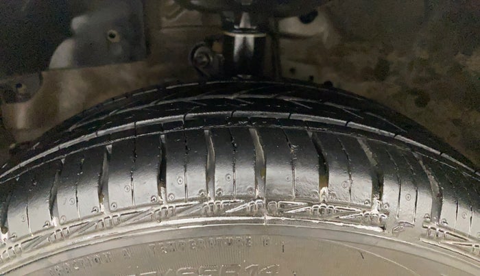 2012 Honda Brio S MT, Petrol, Manual, 67,225 km, Left Front Tyre Tread