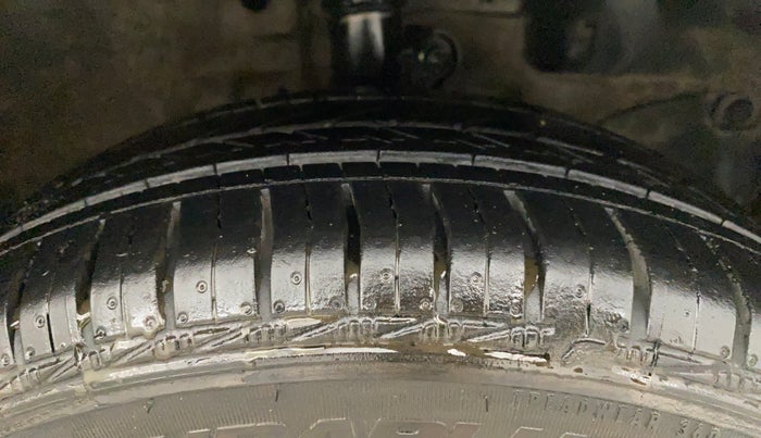 2012 Honda Brio S MT, Petrol, Manual, 67,225 km, Right Front Tyre Tread