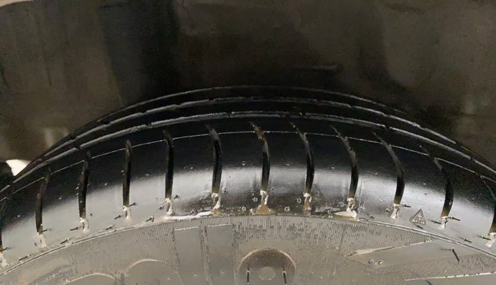 2012 Honda Brio S MT, Petrol, Manual, 67,225 km, Right Rear Tyre Tread