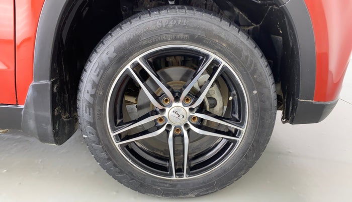 2018 Maruti Vitara Brezza VDI, Diesel, Manual, 45,097 km, Right Front Wheel