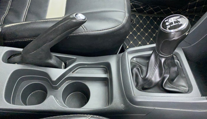 2018 Maruti Vitara Brezza VDI, Diesel, Manual, 45,097 km, Gear Lever