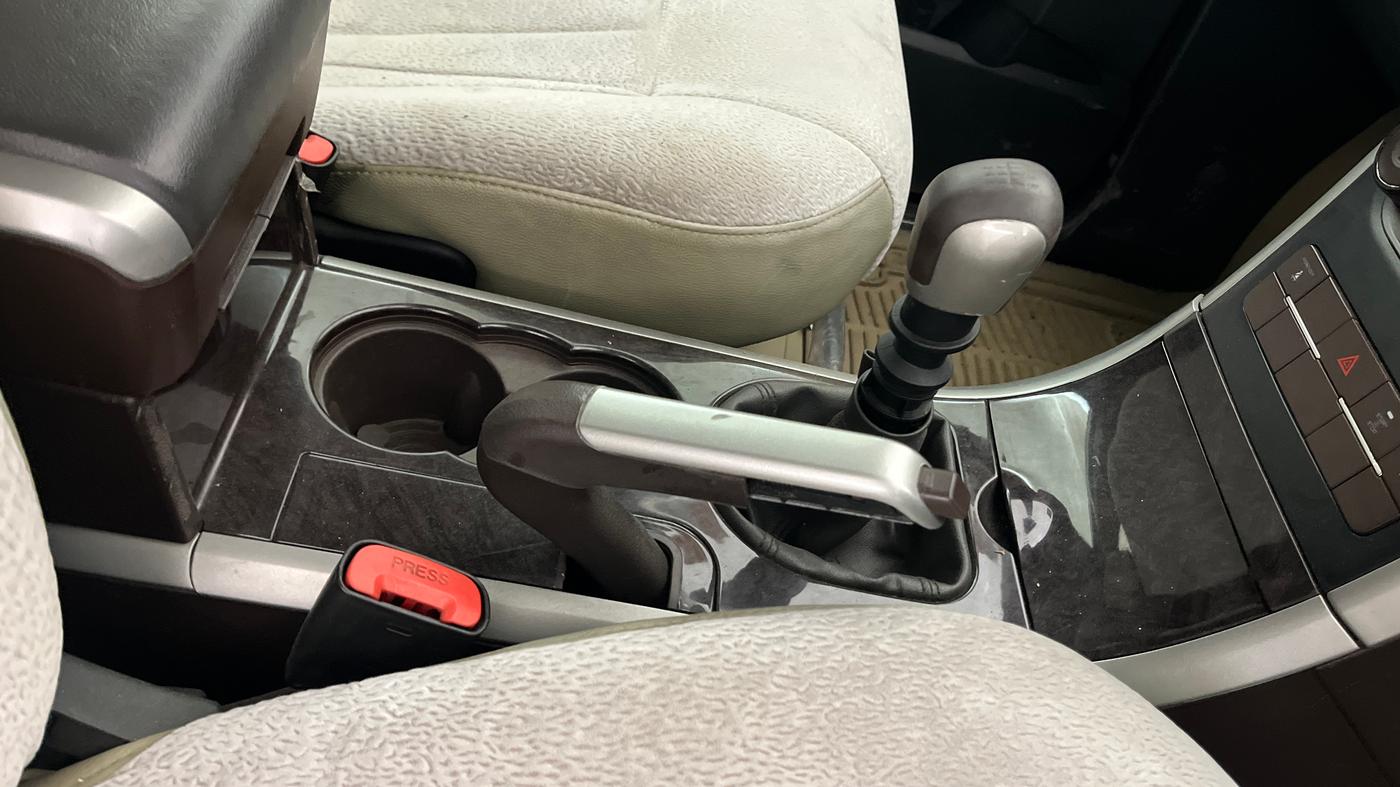 2014 Mahindra XUV500 W6, Diesel, Manual, 7,002 km, Gear Lever