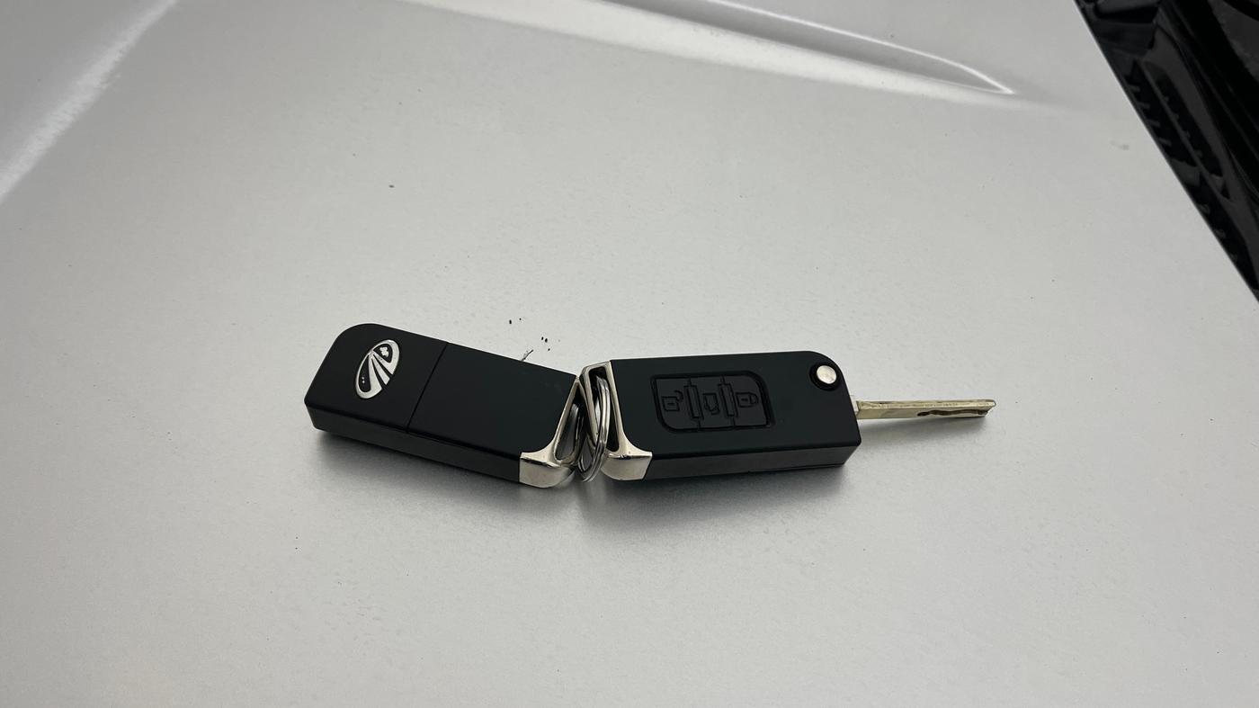 2014 Mahindra XUV500 W6, Diesel, Manual, 7,002 km, Key Close Up