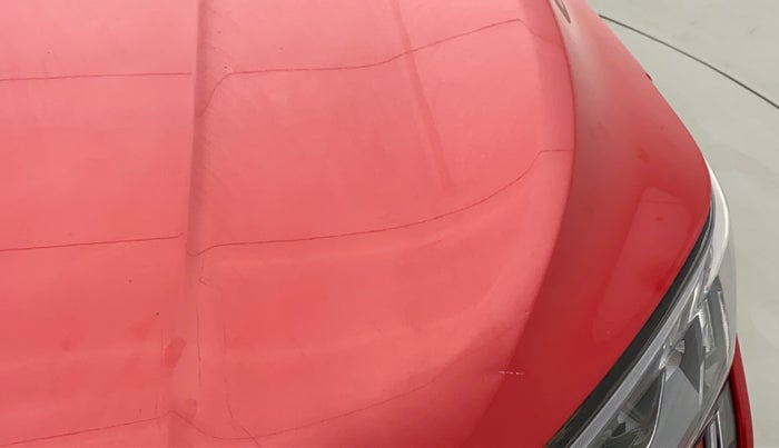 2020 Mahindra XUV300 W8 1.2 PETROL, Petrol, Manual, 16,285 km, Bonnet (hood) - Minor scratches