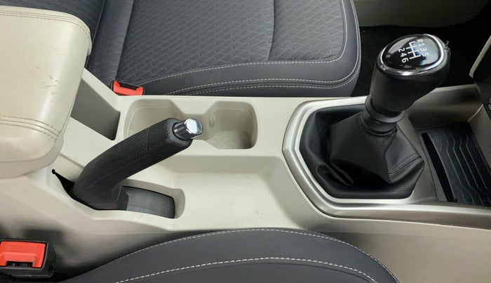 2020 Mahindra XUV300 W8 1.2 PETROL, Petrol, Manual, 16,285 km, Gear Lever