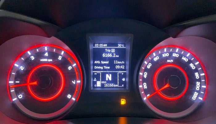 2020 Mahindra XUV300 W8 1.2 PETROL, Petrol, Manual, 16,285 km, Odometer Image