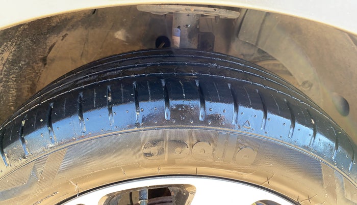 2021 Maruti Baleno ZETA PETROL 1.2, Petrol, Manual, 17,928 km, Right Front Tyre Tread