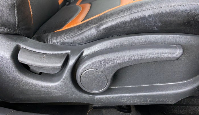 2015 Hyundai i20 Active 1.2 S, Petrol, Manual, 70,259 km, Driver Side Adjustment Panel