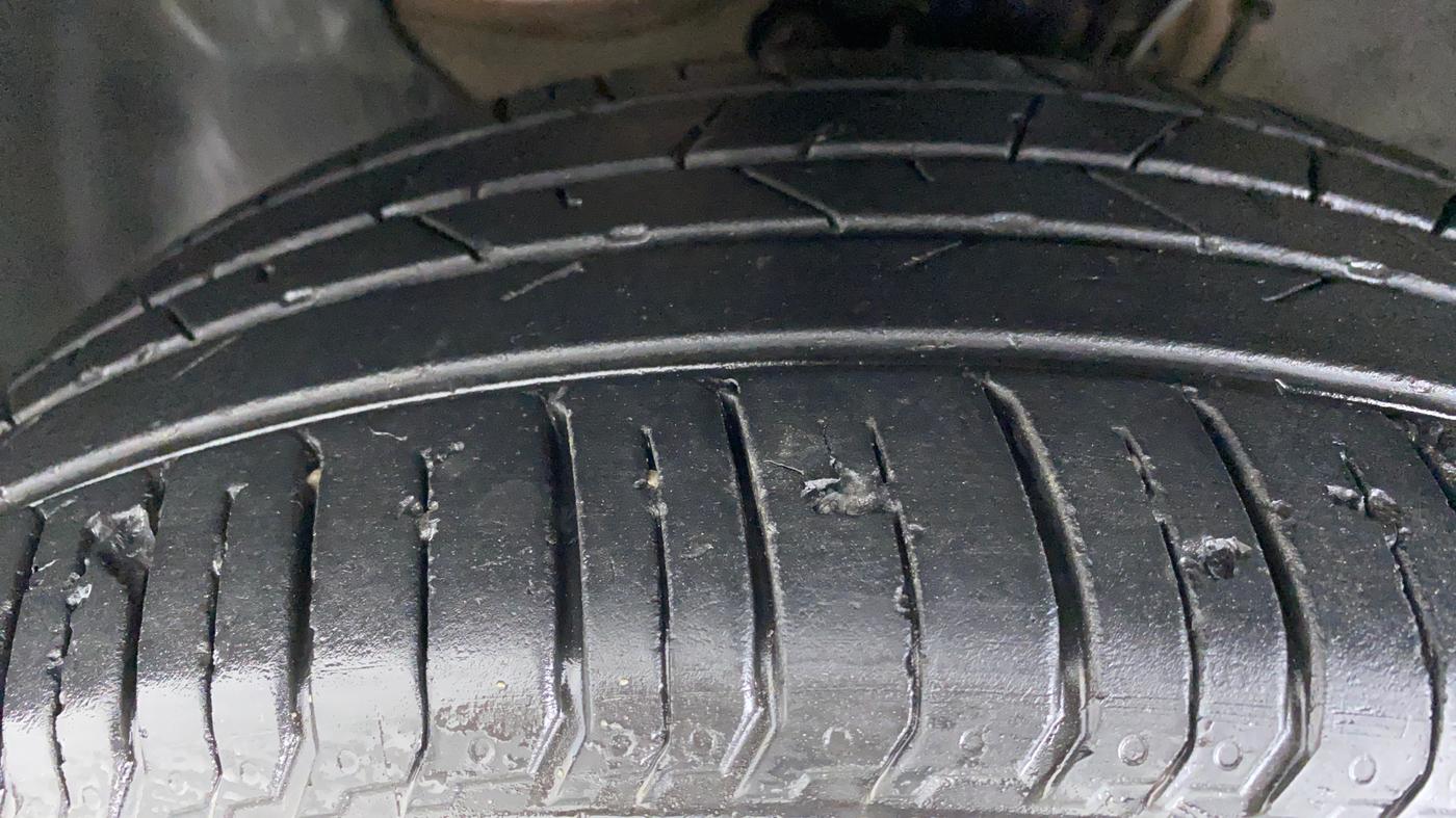 2015 Hyundai i20 Active 1.2 S, Petrol, Manual, 70,259 km, Left Front Tyre Tread