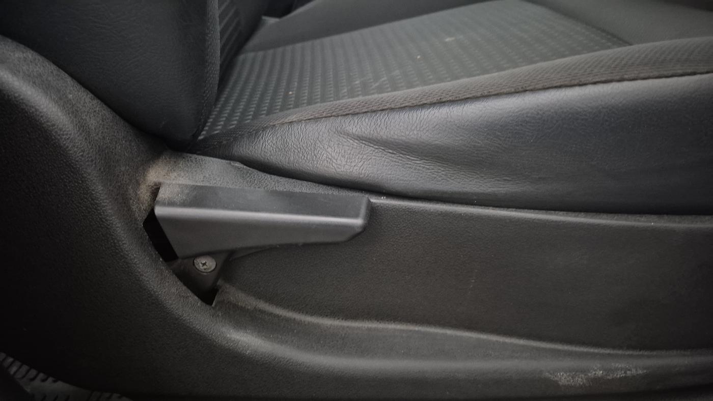2019 Tata Tiago XZ PETROL, Petrol, Manual, 66,439 km, Driver Side Adjustment Panel