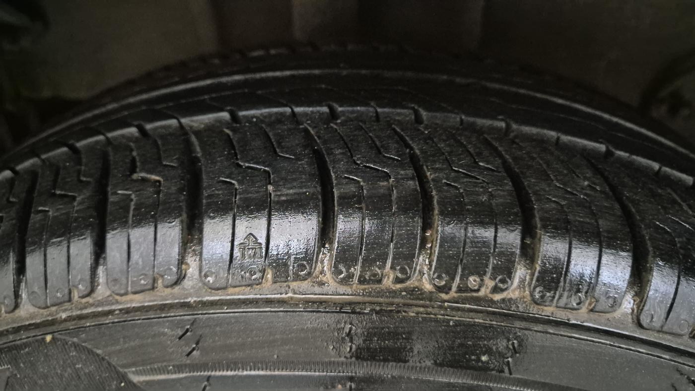 2019 Tata Tiago XZ PETROL, Petrol, Manual, 66,439 km, Right Rear Tyre Tread