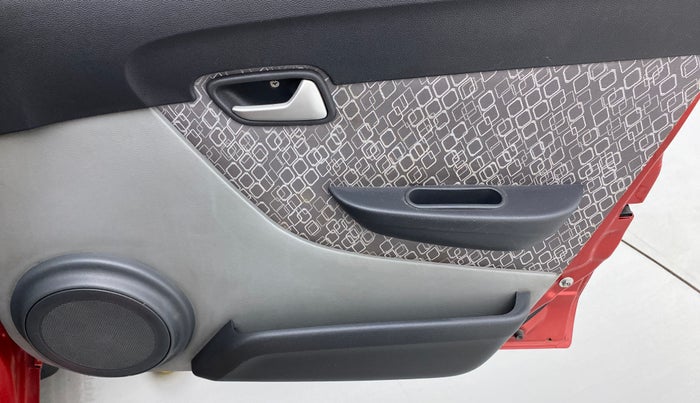 2017 Maruti Alto 800 LXI, Petrol, Manual, 49,061 km, Driver Side Door Panels Control