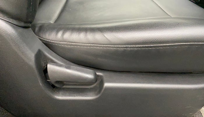 2013 Maruti Wagon R 1.0 VXI, Petrol, Manual, 18,998 km, Driver Side Adjustment Panel