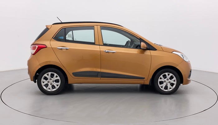 2014 Hyundai Grand i10 SPORTZ 1.2 KAPPA VTVT, Petrol, Manual, 78,804 km, Right Side View