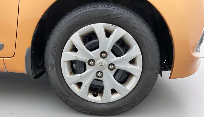 2014 Hyundai Grand i10 SPORTZ 1.2 KAPPA VTVT, Petrol, Manual, 78,804 km, Right Front Wheel