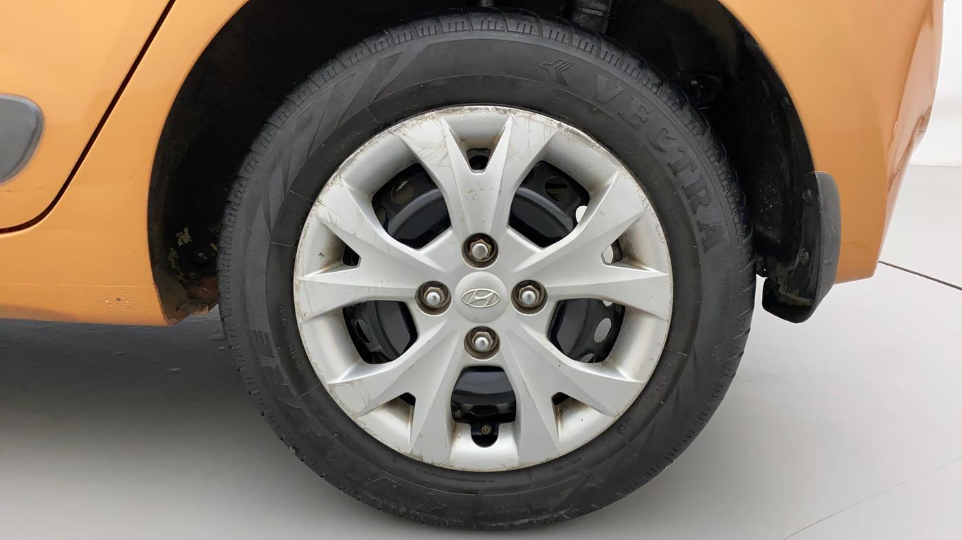 2014 Hyundai Grand i10 SPORTZ 1.2 KAPPA VTVT, Petrol, Manual, 78,804 km, Left Rear Wheel